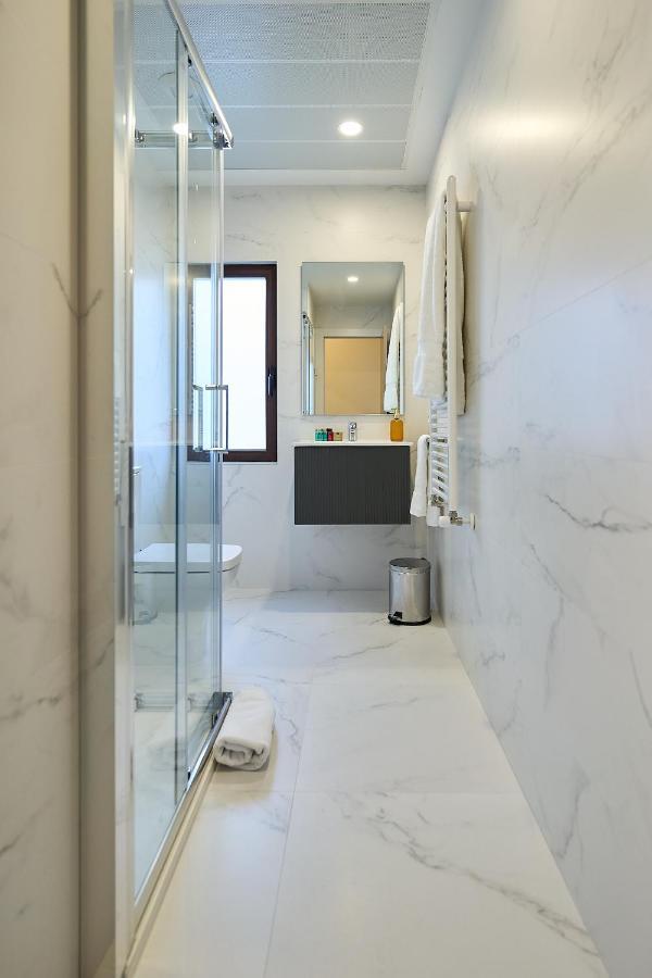 Ines Luna Suites Salamanca Bagian luar foto