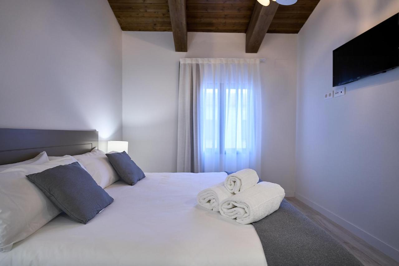 Ines Luna Suites Salamanca Bagian luar foto